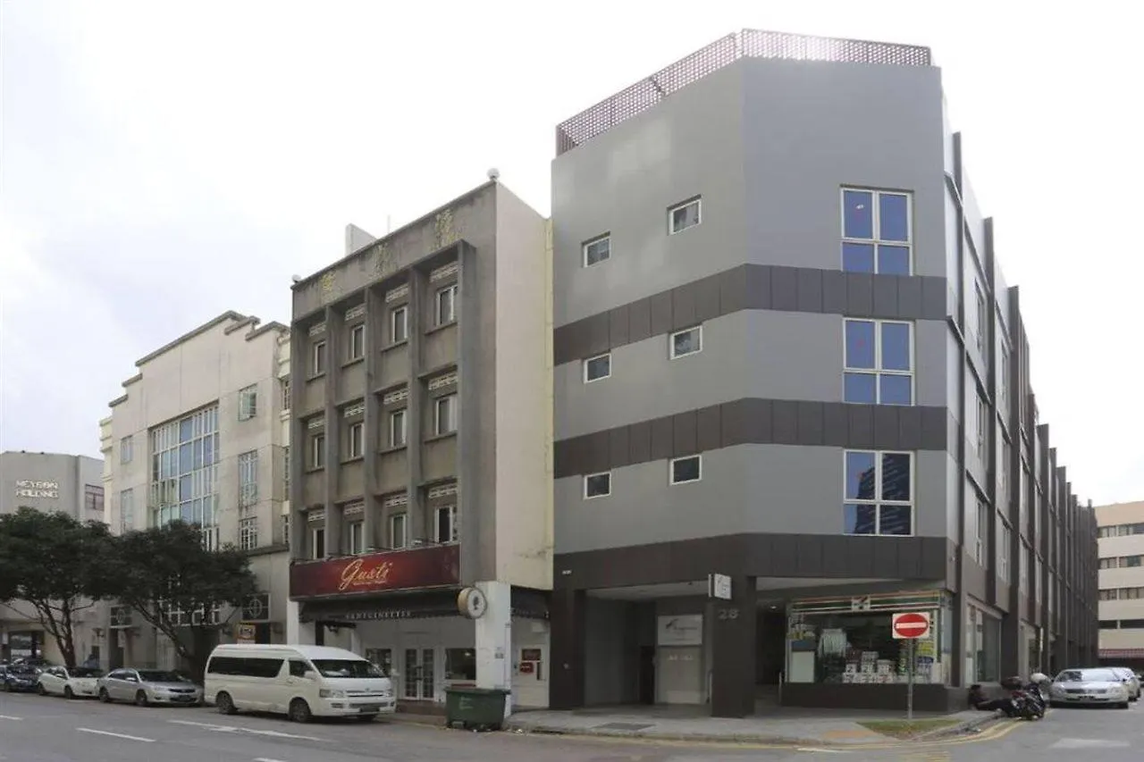 Gusti Bed & Breakfast Singapore