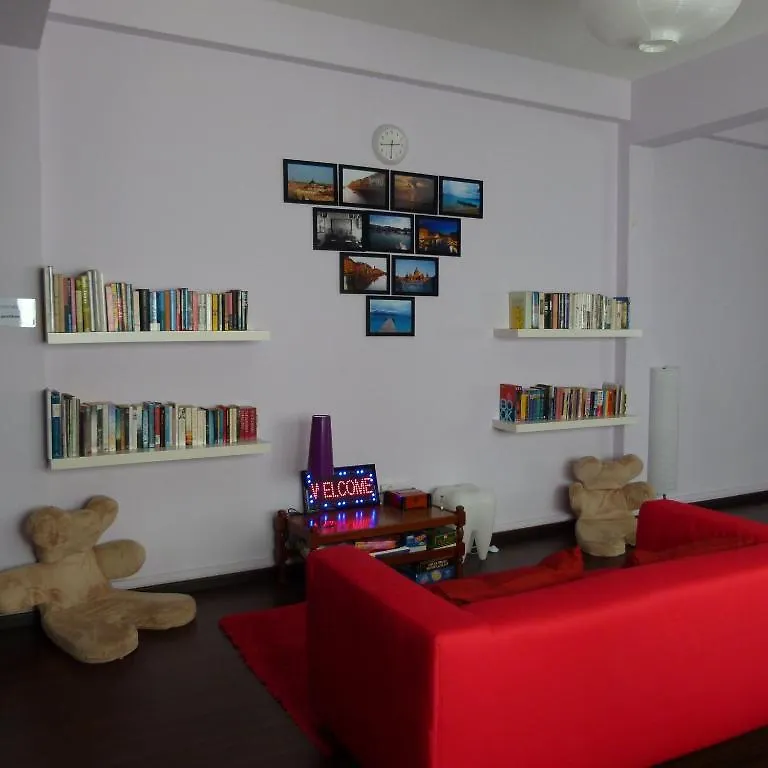 Hostel Gusti Bed & Breakfast Singapore