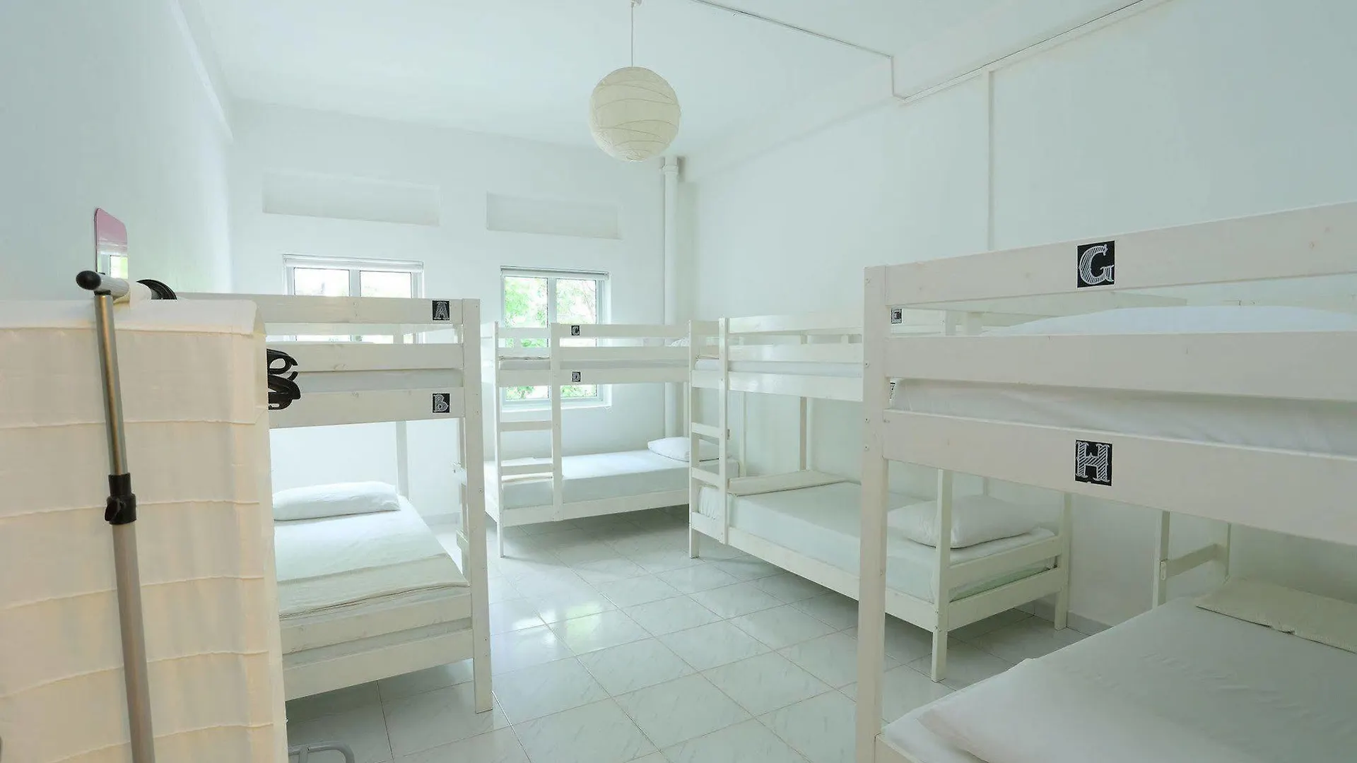 Gusti Bed & Breakfast Singapore